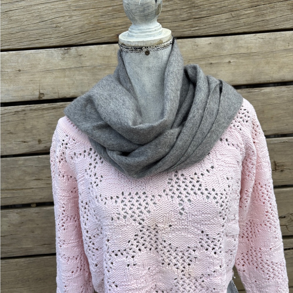 Alashan grey fringed scarf, 95% merino wool / 5% cashmere - Picture 4 of 9